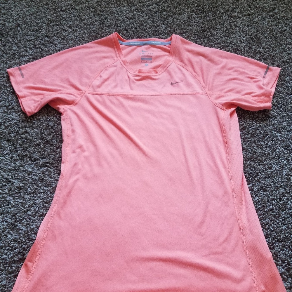 Nike running tee